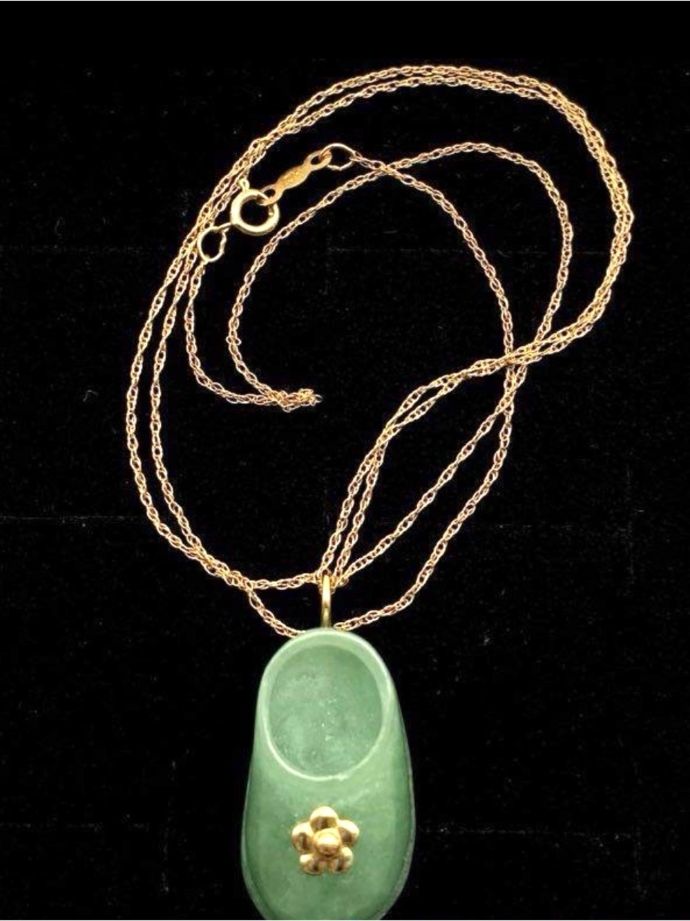 14k Yellow Gold Green Jade Shoe Pendant w/10k Gold 17.5” Chain 4.1g
